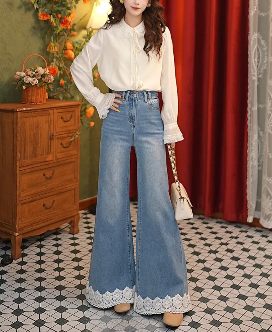 Lace Trim Mid-Waist Denim Pants