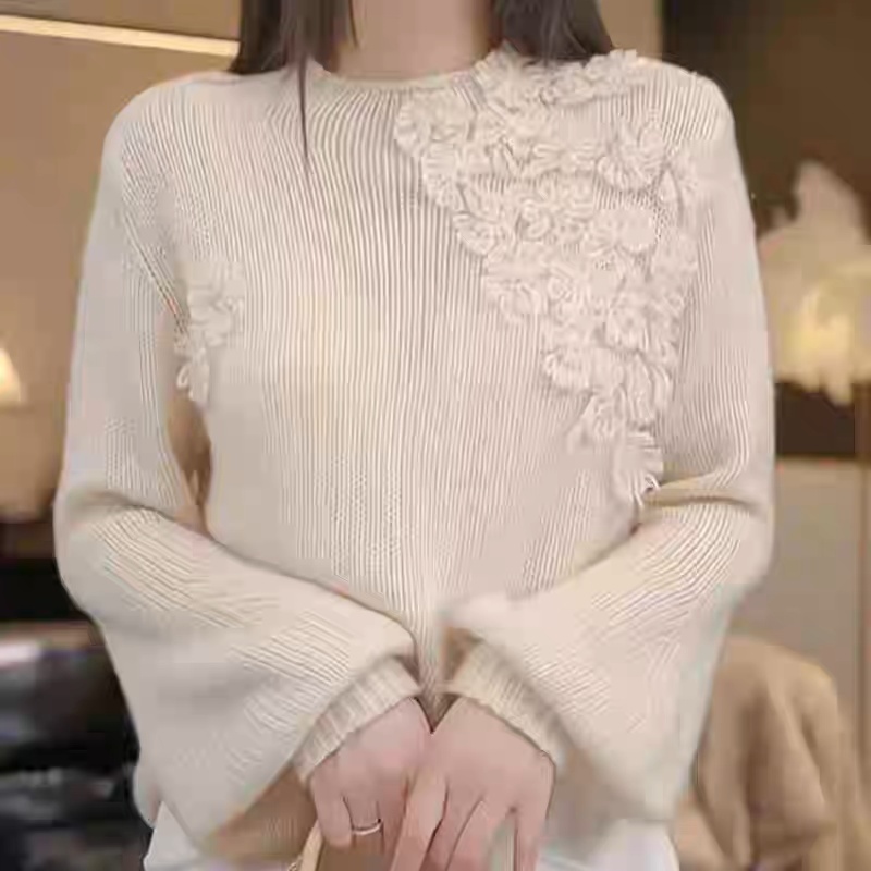 Floral Appliqué Knit Sweater