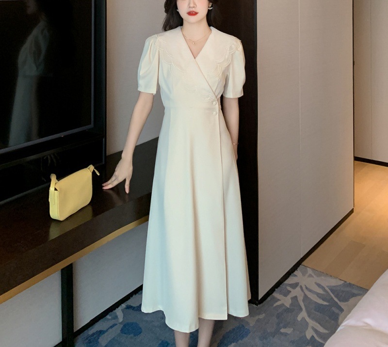 Midi Dress With Big Black Lapels-J.ING