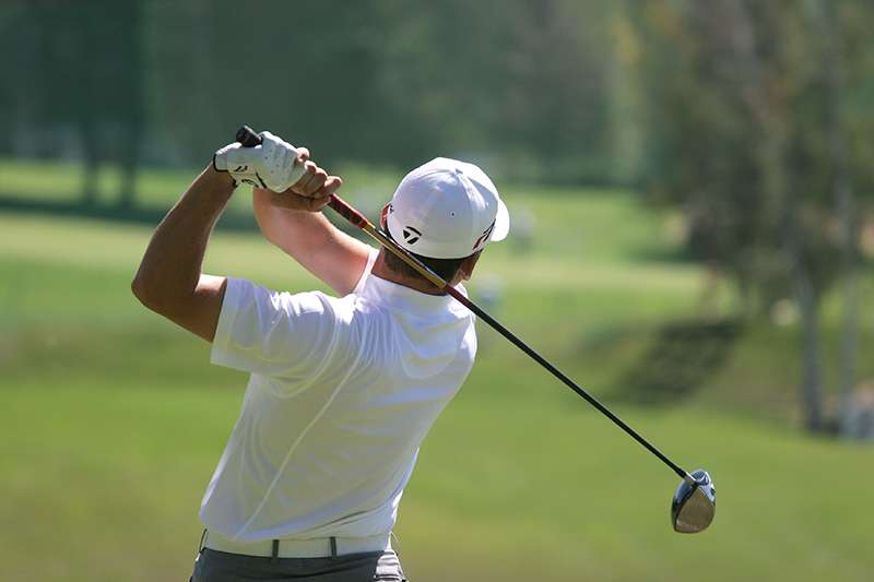 play golf sports