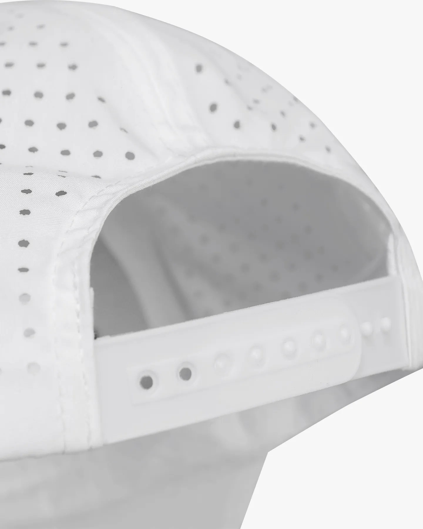 Hole In One Hat - Deolax