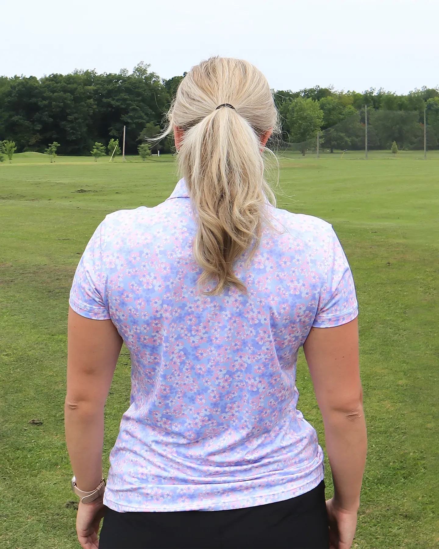 WOMEN'S WHIMSYBLOOM PATTERNED GOLF POLO