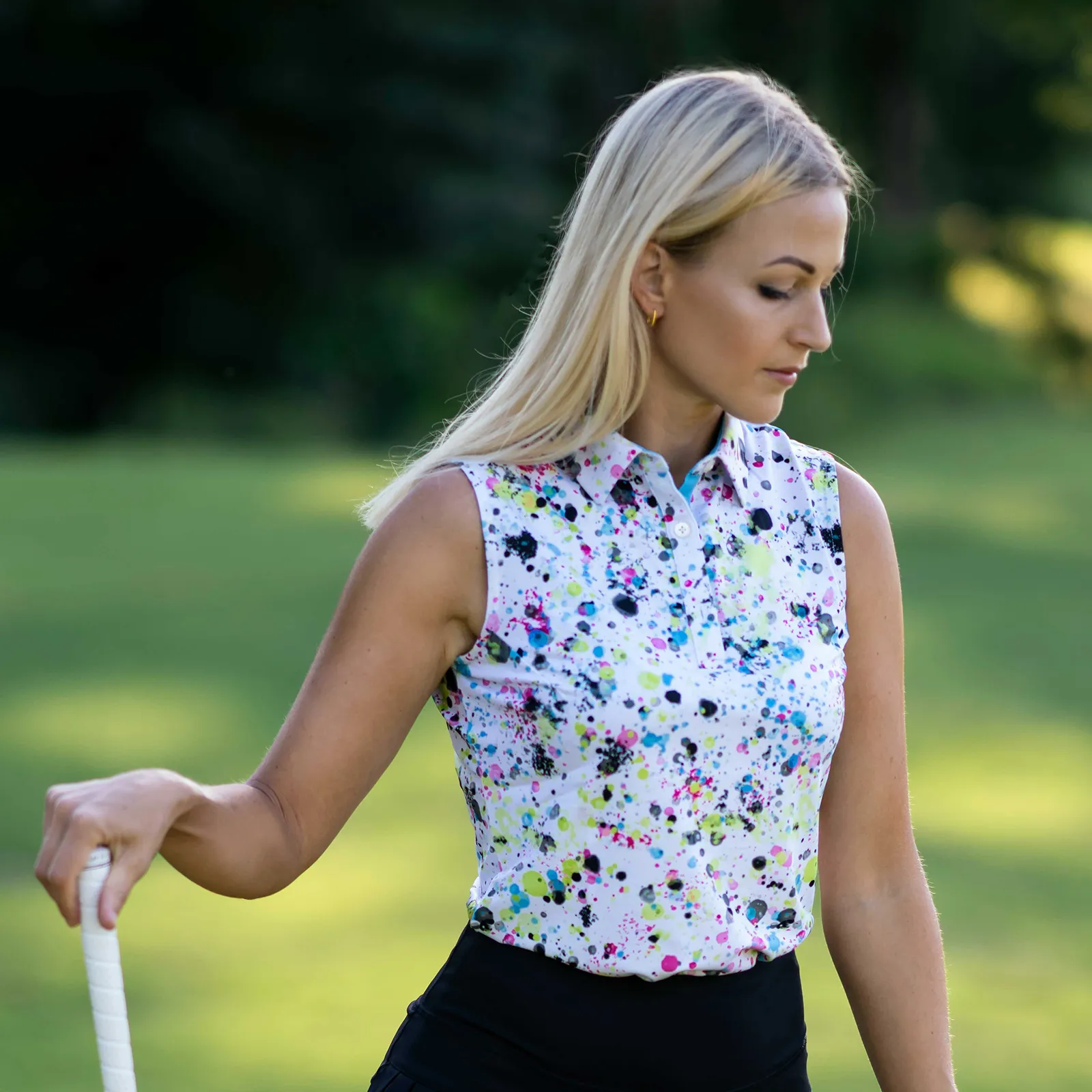 {"default":"Women's Golf Clothing - Deolax"}
