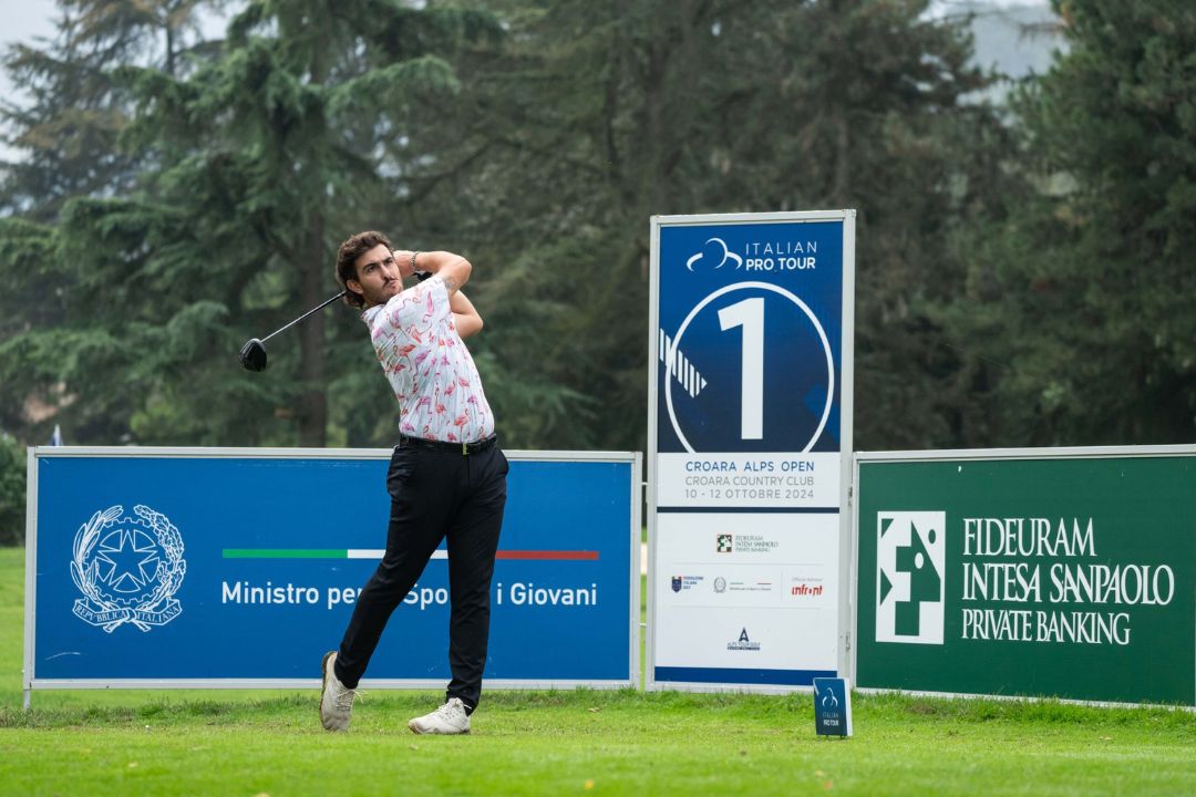 play golf