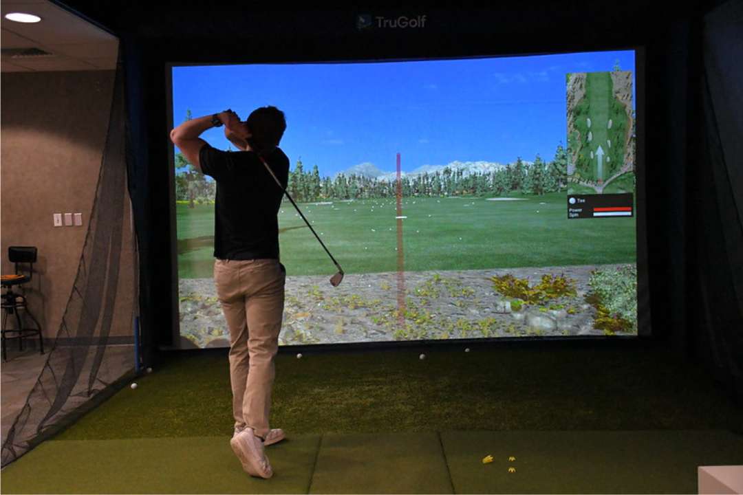 play golf game
