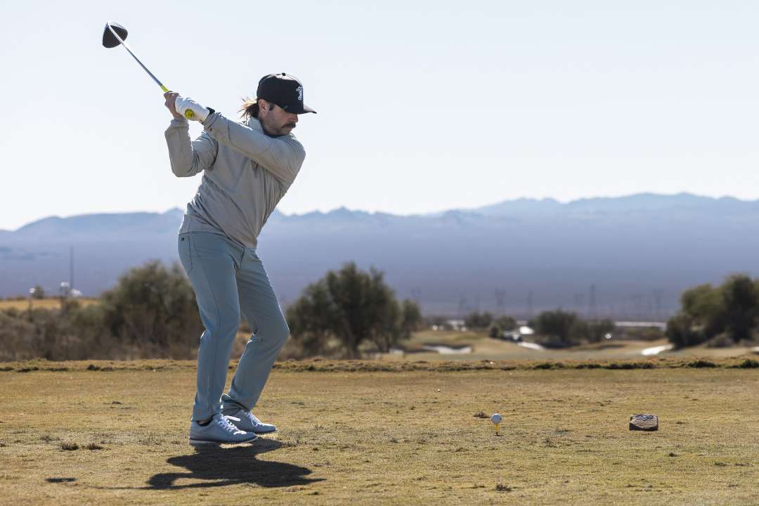 play golf sports