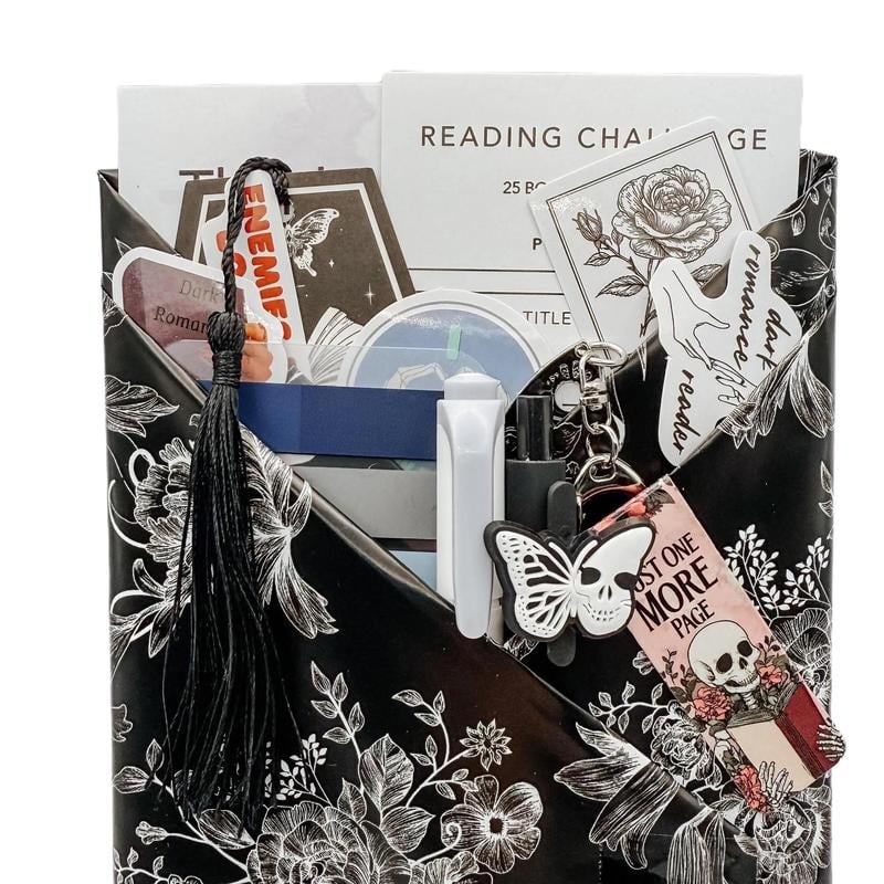 🔥LAST DAY 50% OFF-Gothic Blind Date with a Book 
