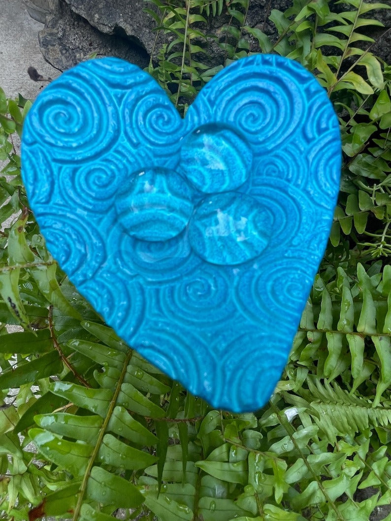 🌸Ceramic Heart Butterfly Bath Garden Stake