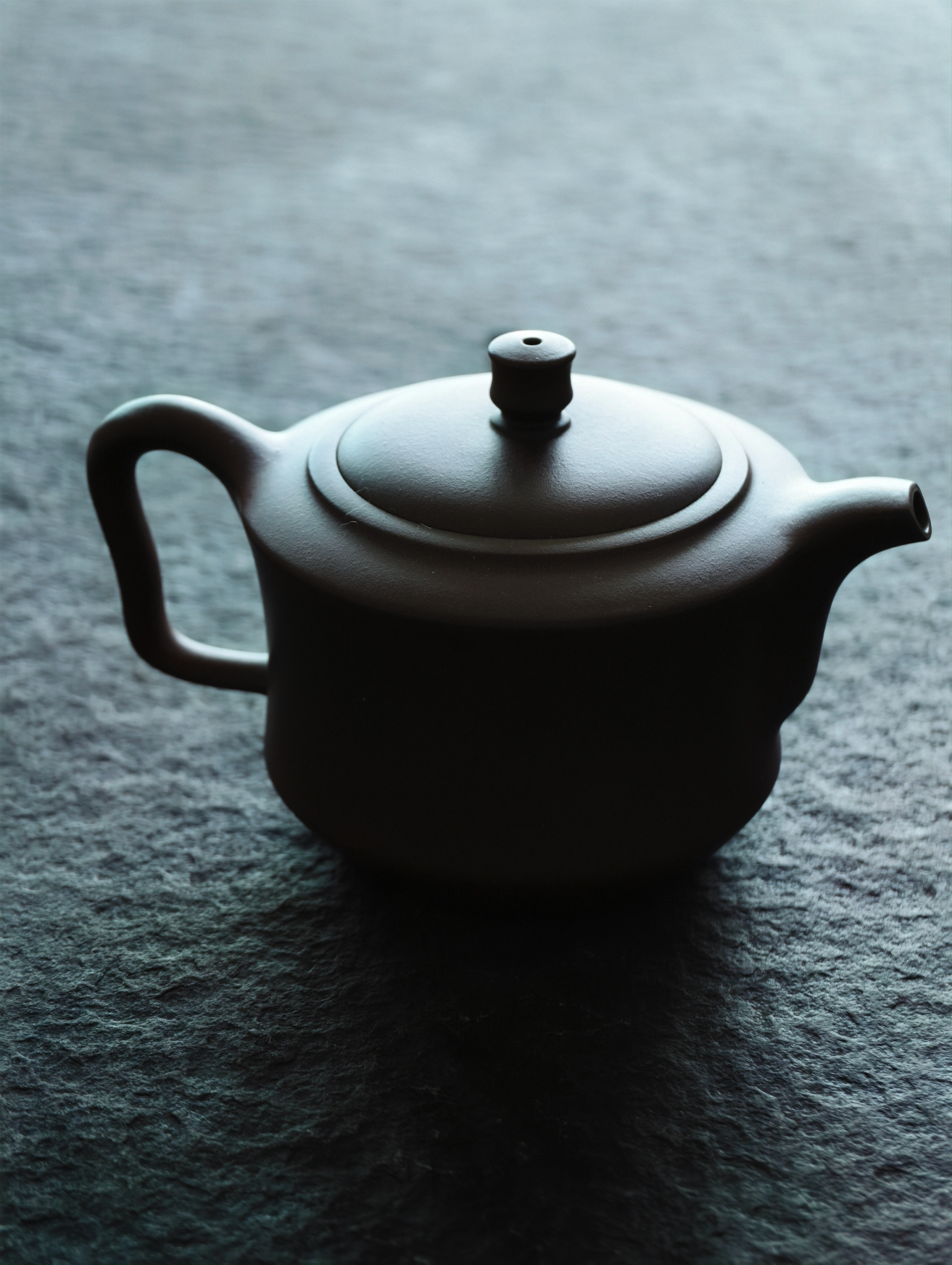 "Flowing Winds", Yixing Purple Clay (Zisha) Teapot 220ml