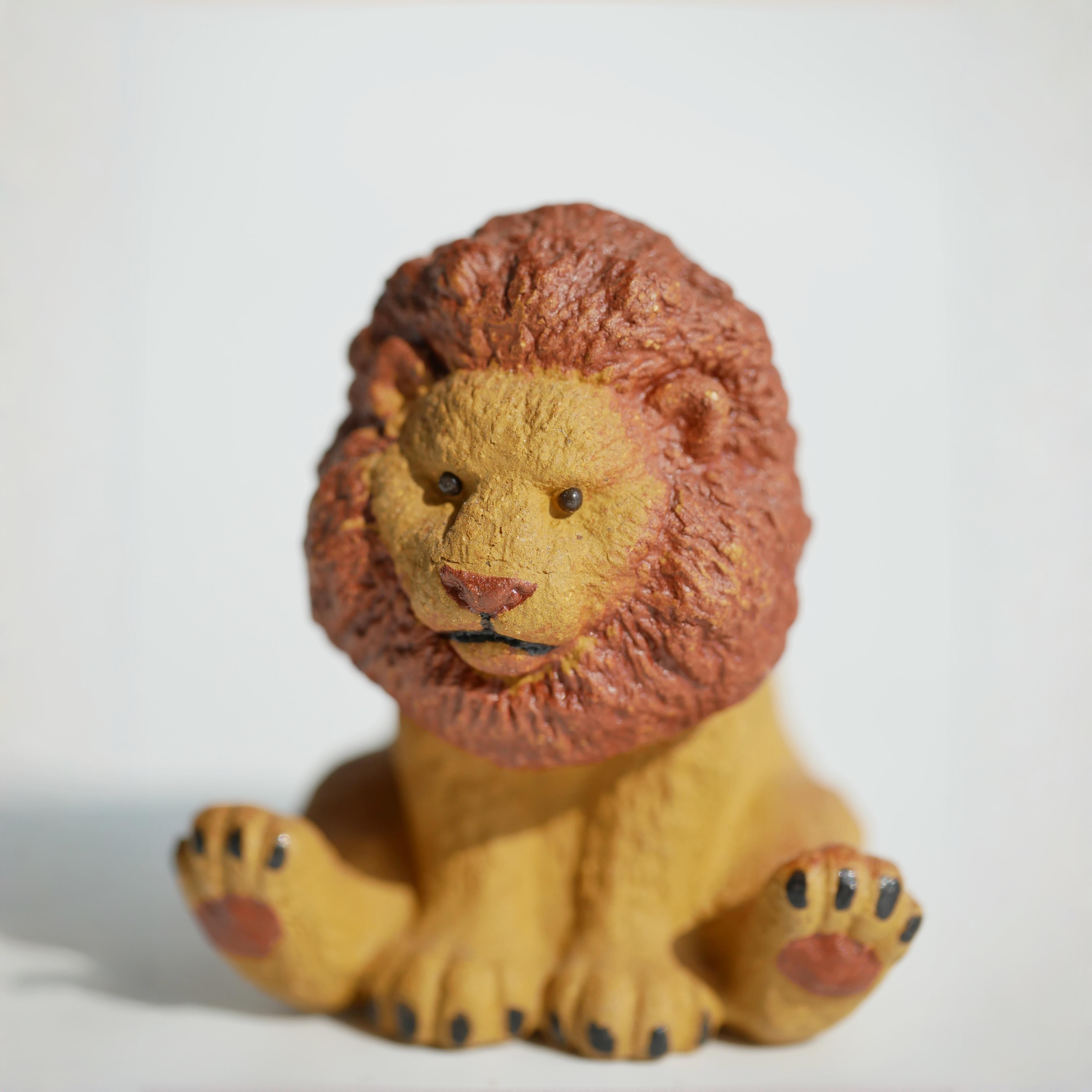 Dazing Lion Figurine