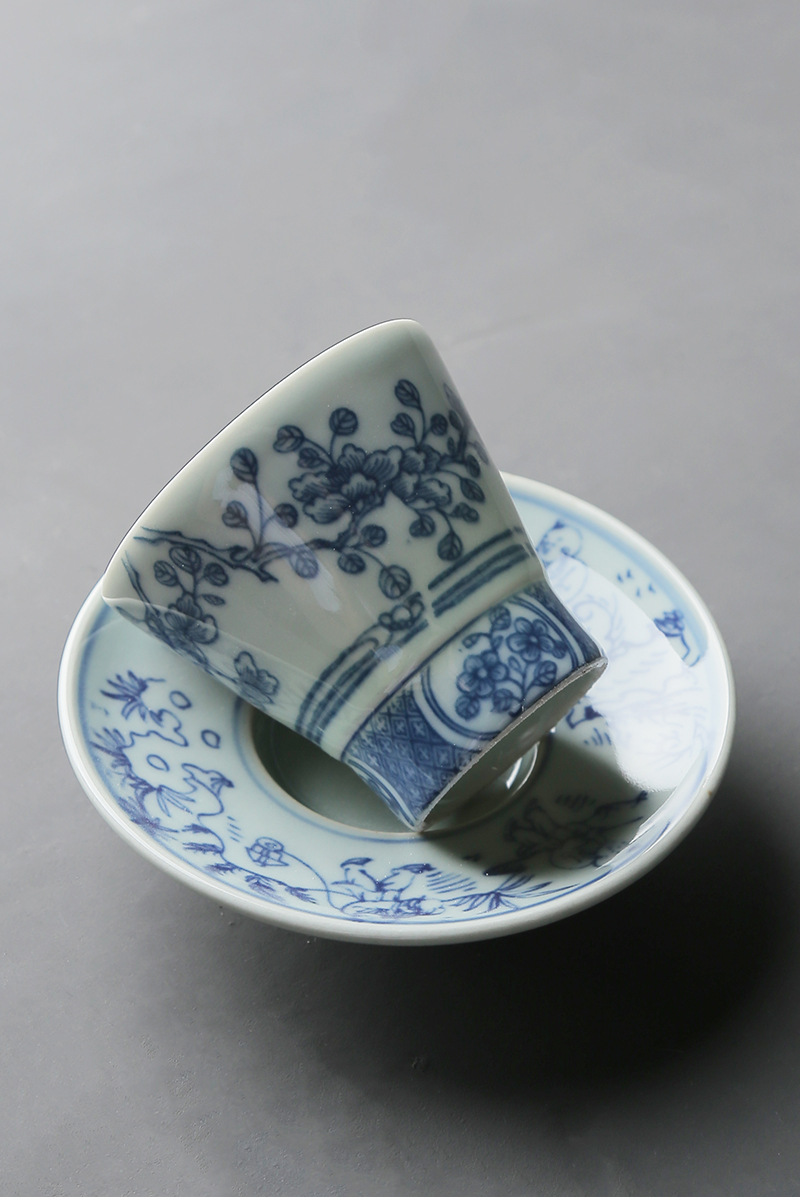 Traditional Blue and White Plum Blossom Tea Cup with Saucer 70ml