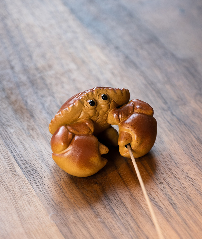 Little Crab Figurine, Ceramic Crab Tea Pet/Incense Holder
