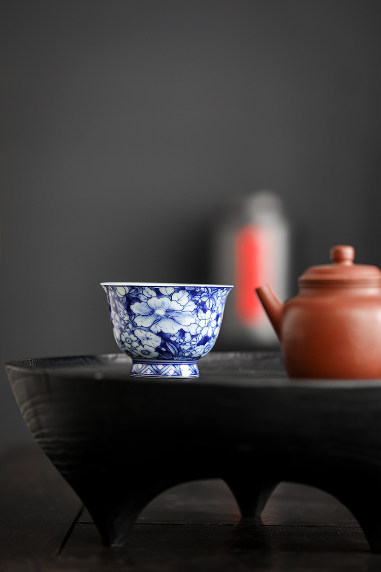 Myriad of Flowers Tea Cup 90ml