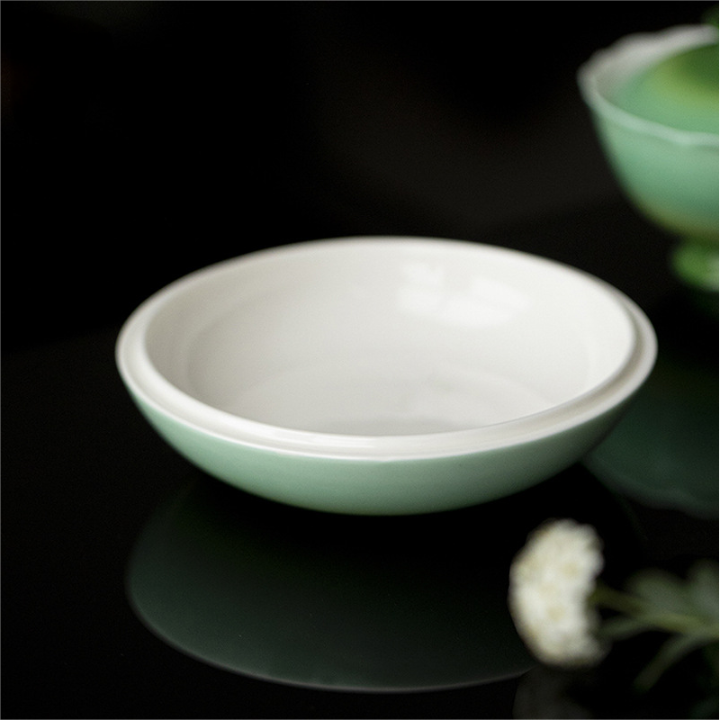 Gradient Green Saucer