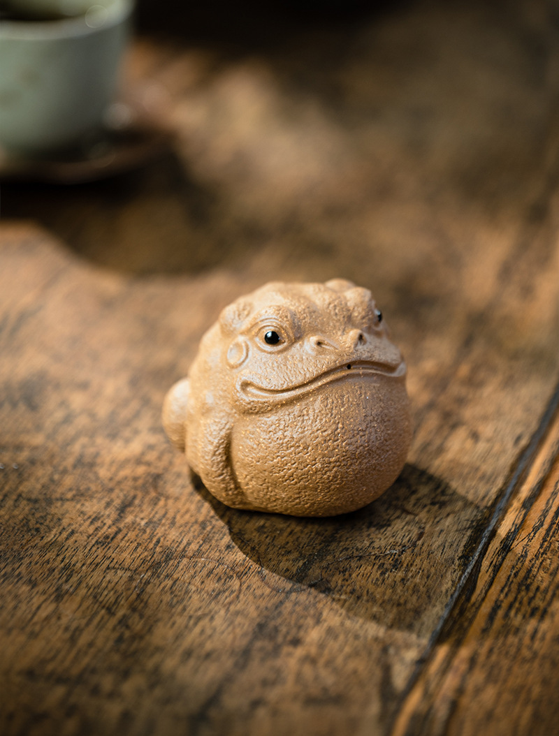 Cute Toad Figurine, Handmade Ceramic Tea Pet, Made of Yixing Zisha Clay