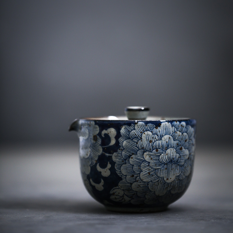  Handmade Blue and White Jingdezhen Teapot 200ml