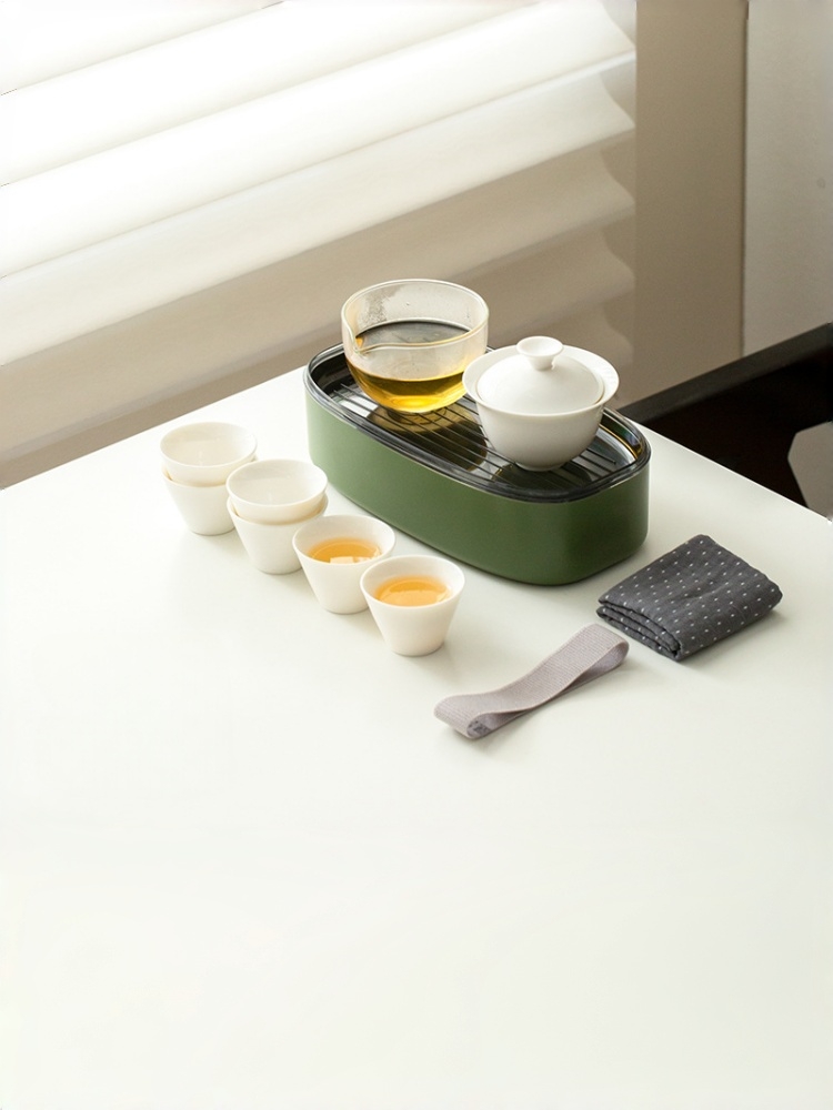 Compact White Porcelain Travel Tea Set 110ml with Multifunctional Case