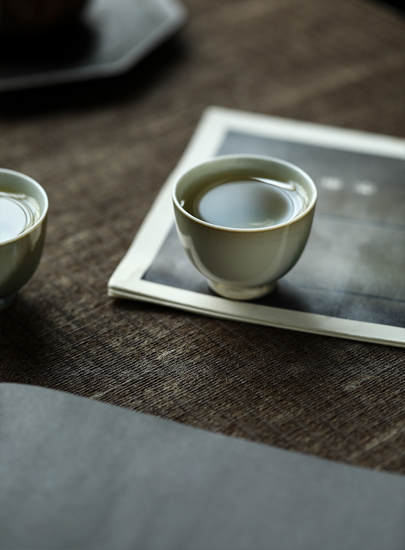 Aurora Green Stoneware Tea Cup 40ml