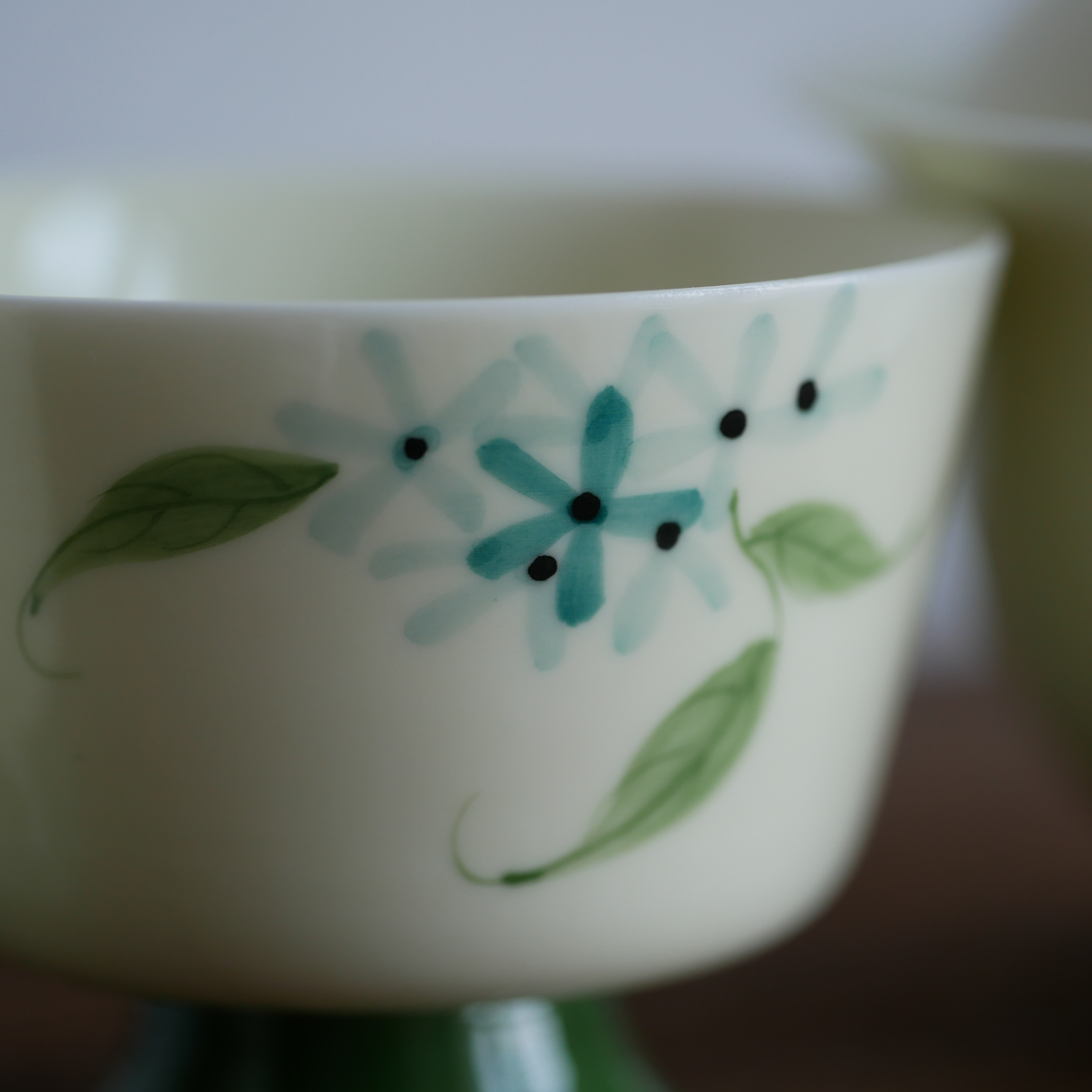 Set of Hortensia Gaiwan and Cups