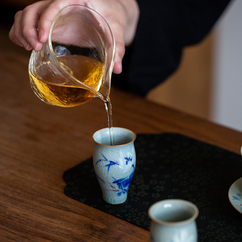 Slim Goldfish Tea Cup 45ml