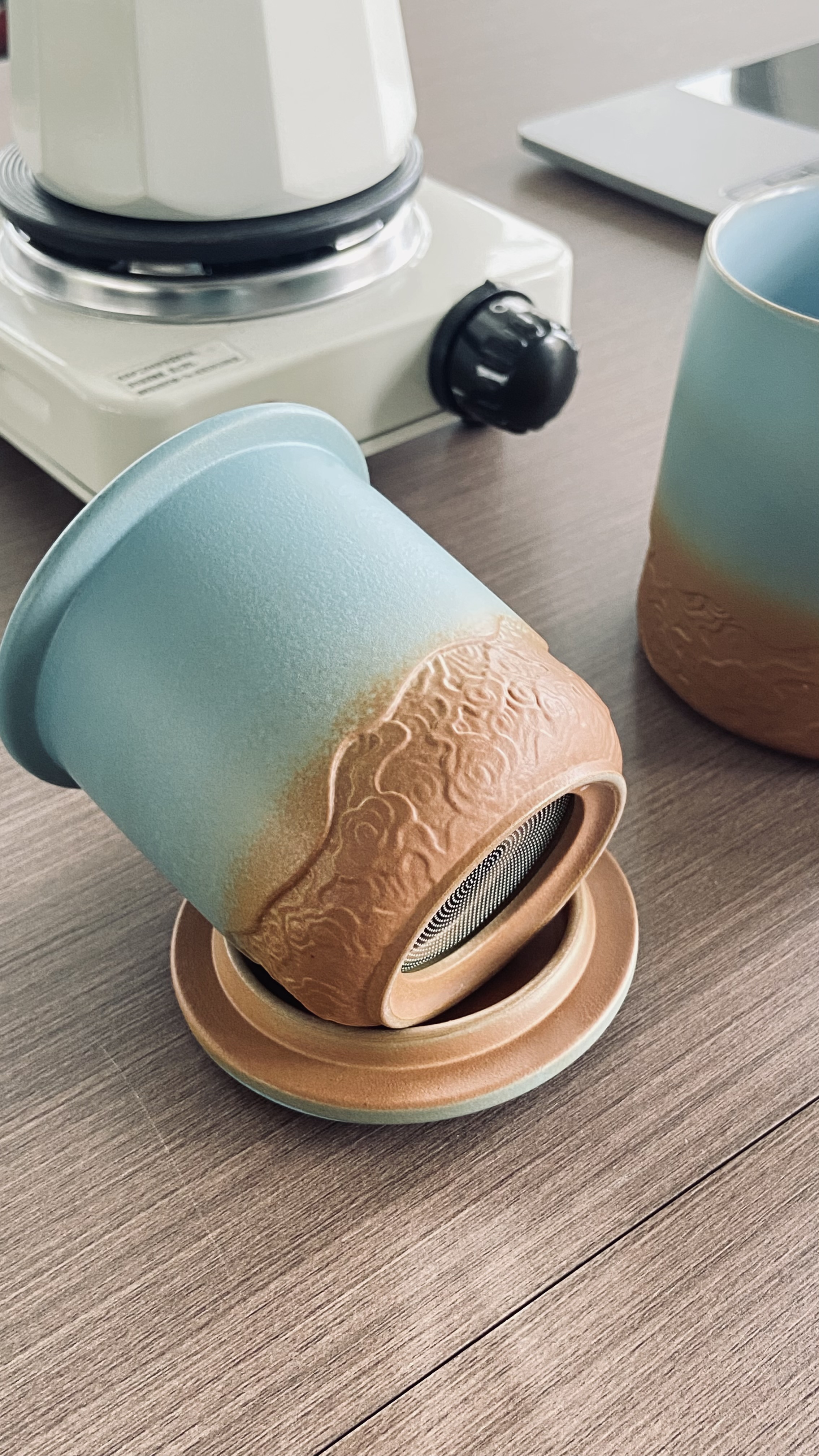 Sky Gradient Tea Mug With Infuser 360ml, Engraved Cloud Pattern, 4 Colors Optional