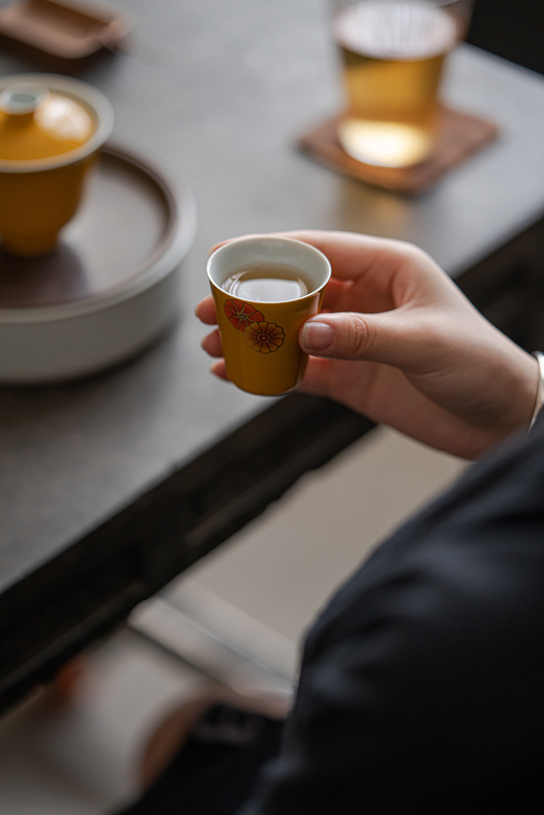 Yellow Flower Tea Cup Set (4pcs) 40ml
