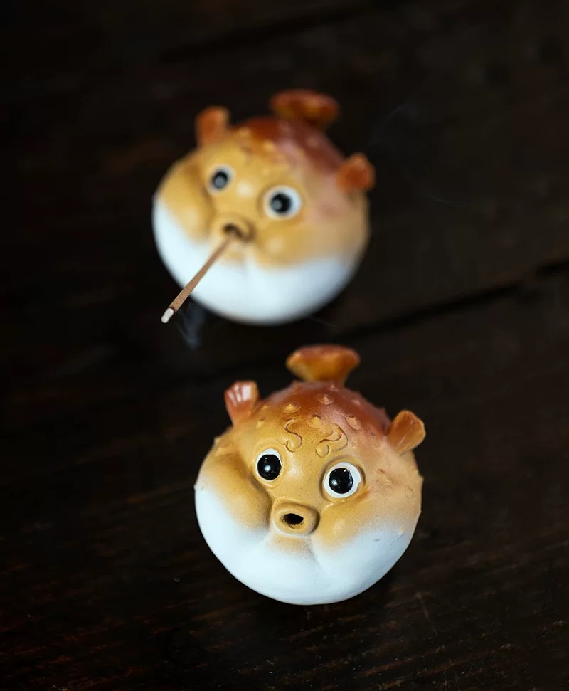 Cute Puffer Figurine, Ceramic Balloonfish Tea Pet/Incense Holder