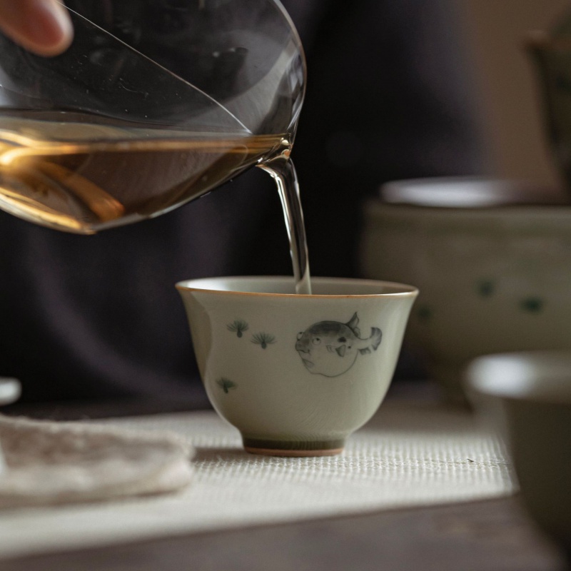 Funny Balloonfish Tea Cup, Porcelain Kungfu Tea Set 60ml