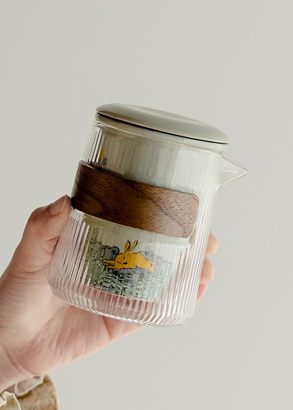 Golden Rabbit Travel Tea Set with Case, 1 Teapot+3 Cups 300ml