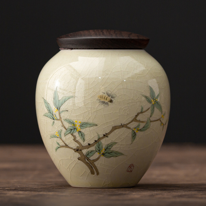 Classic Chinese Style Ceramic Tea Canister with Handpaint Patterns of Landscape and Osmanthus