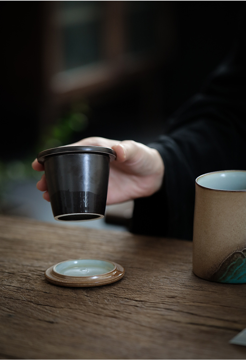 Ceramic Tea Mug with Infuser 260ml, Yellow Stoneware Mountain Pattern