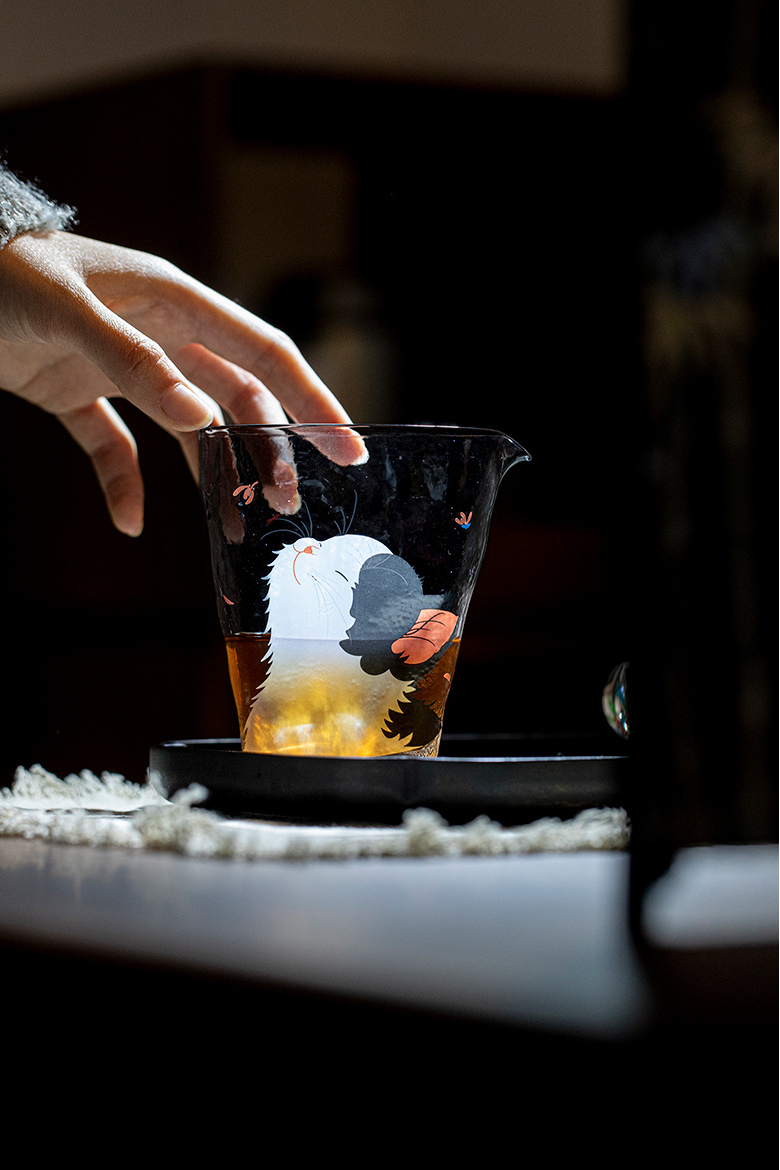 Blissful Cat Glass Pitcher 270ml