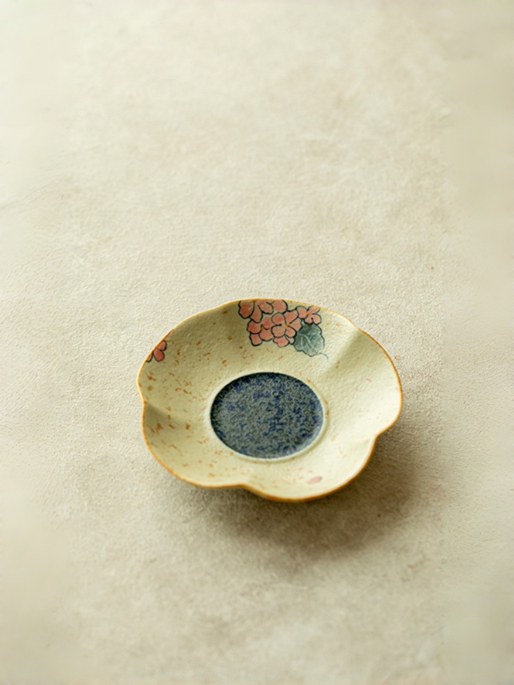 Caramel with Saucer 80ml, Hydrangeas