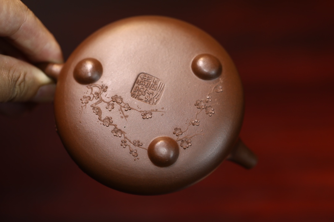 the "Stone Laddle Bas-Relief ", Yixing Purple Clay (Zisha) Teapot, Handmade Kung Fu Teapot 200ml