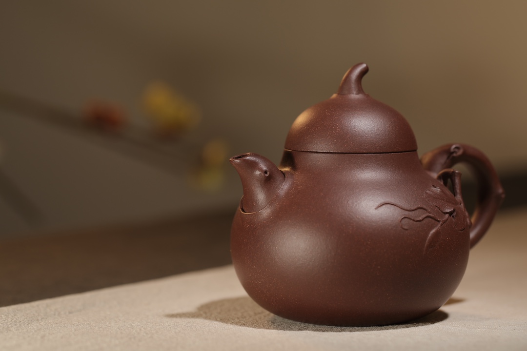 the "Fu Lu ", Yixing Purple Clay (Zisha) Teapot, Handmade Kung Fu Teapot 200ml