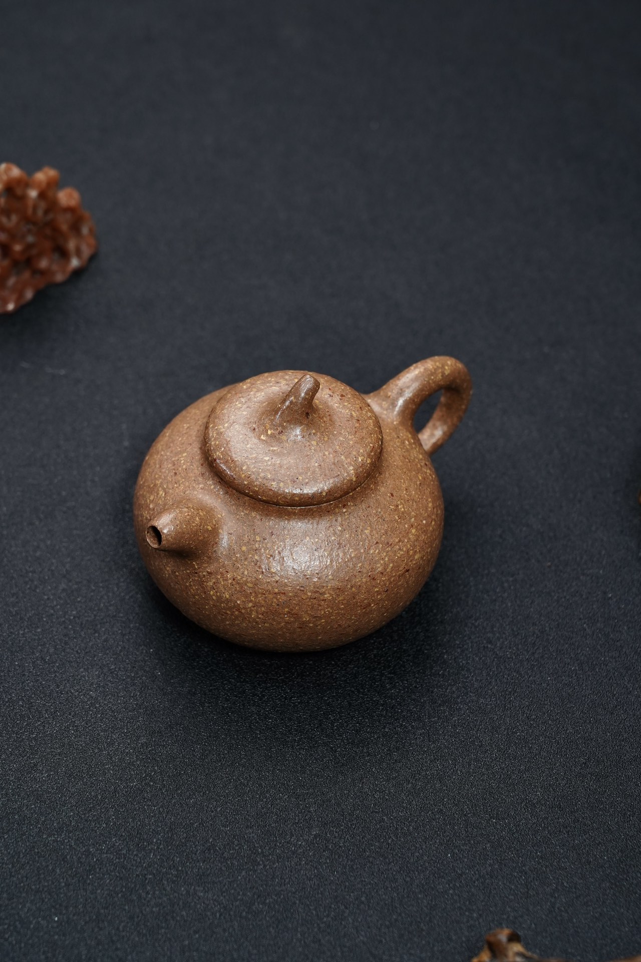 the "Qie Duan", Yixing Purple Clay (Zisha) Teapot, Handmade Kung Fu Teapot 200ml