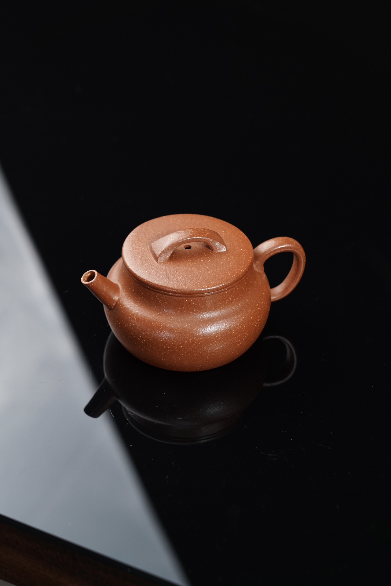 the "Yun Wa", Yixing Purple Clay (Zisha) Teapot, Handmade Kungfu Tea 140ml