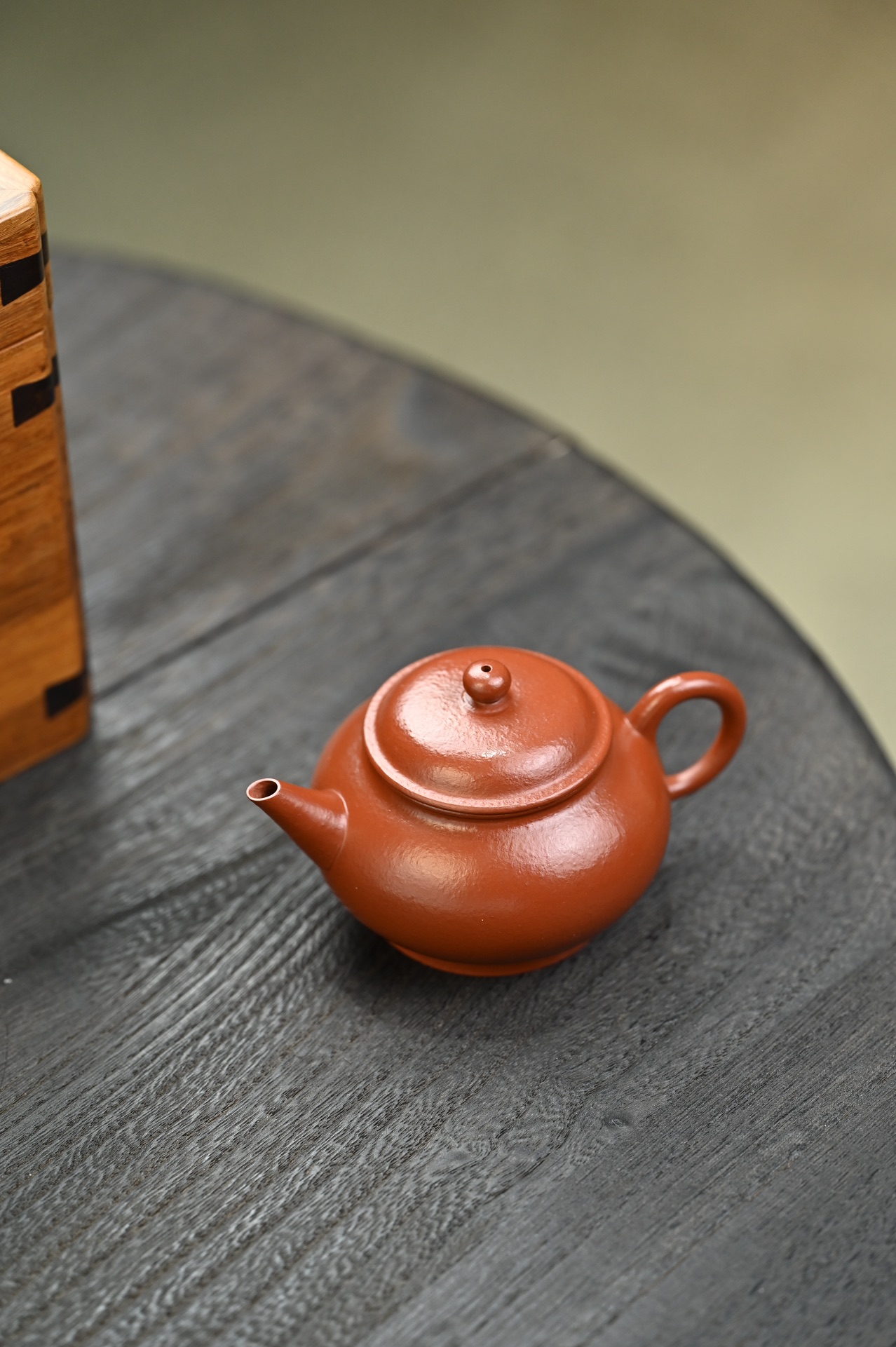 the "Dual Line Horizonal", Yixing Purple Clay (Zisha) Teapot 130ml, Handmade Kung Fu Teapot