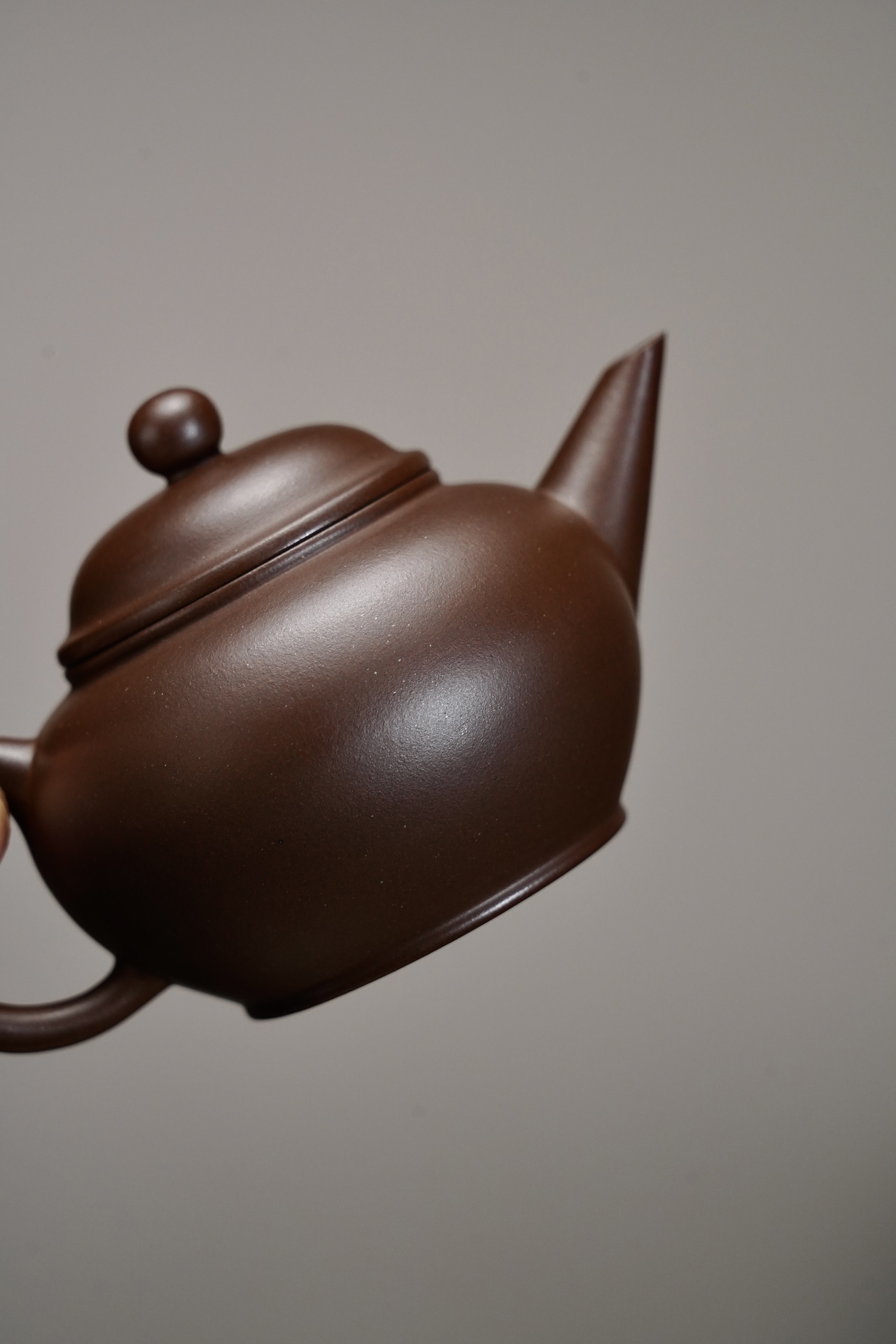 the "Horizontal", Yixing Purple Clay (Zisha) Teapot, Handmade Kung Fu Teapot 130ml