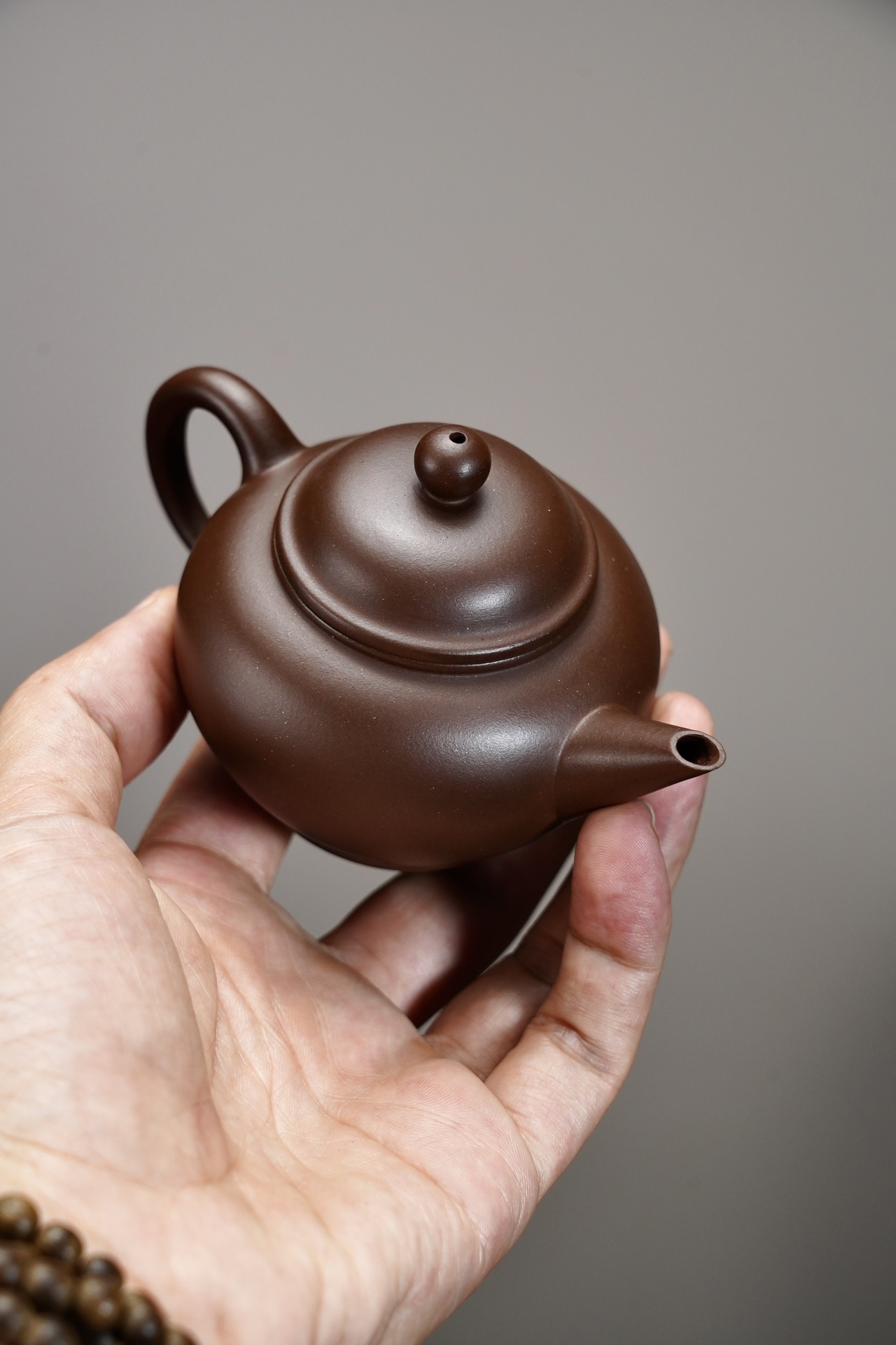 the "Horizontal", Yixing Purple Clay (Zisha) Teapot, Handmade Kung Fu Teapot 130ml