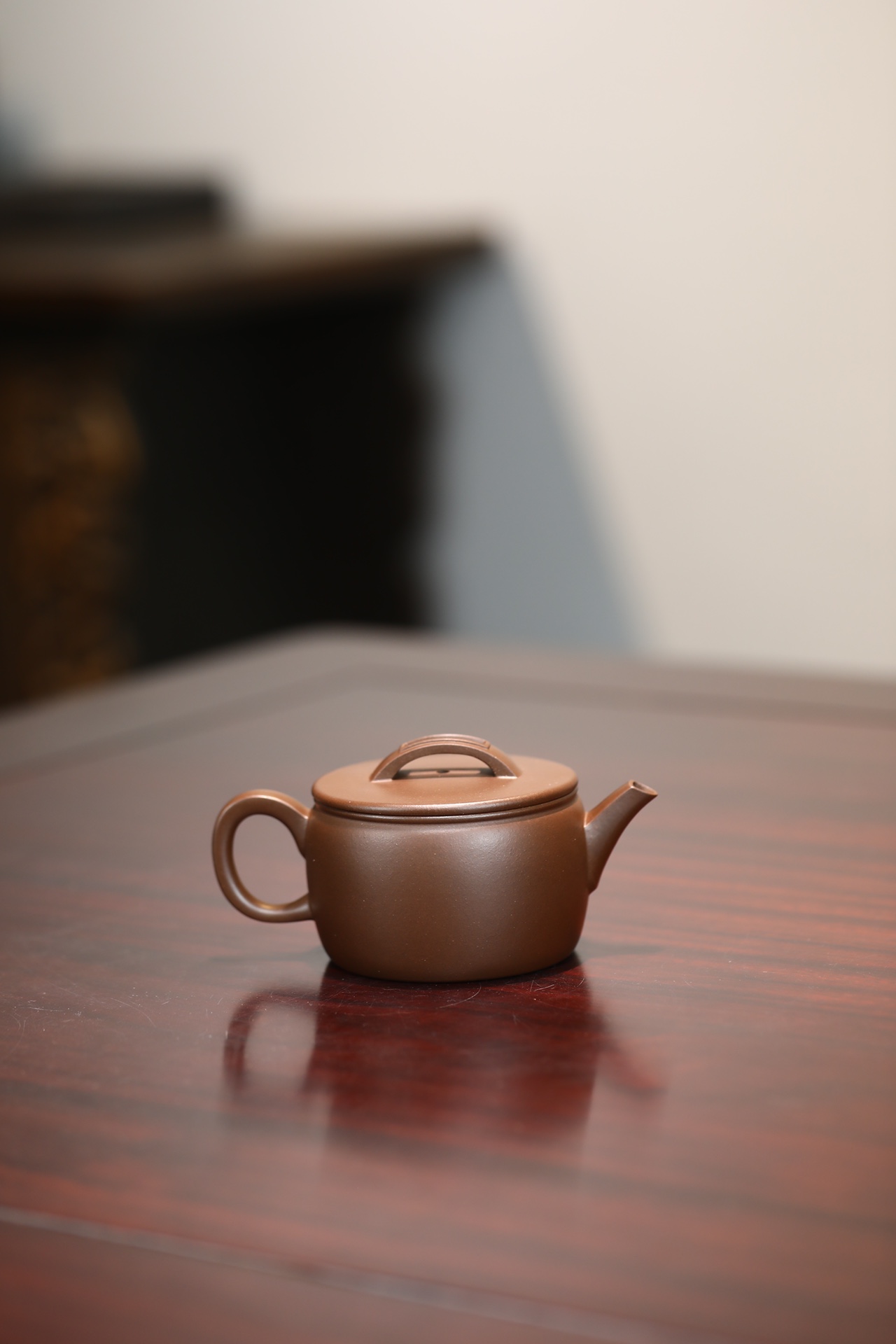 the "Han Wa", Yixing Purple Clay (Zisha) Teapot 180ml
