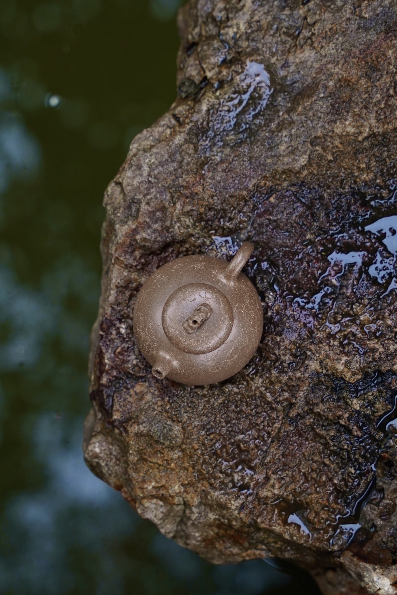 the "Lake Stone", Yixing Purple Clay (Zisha) Teapot, Handmade Kung Fu Teapot 140ml