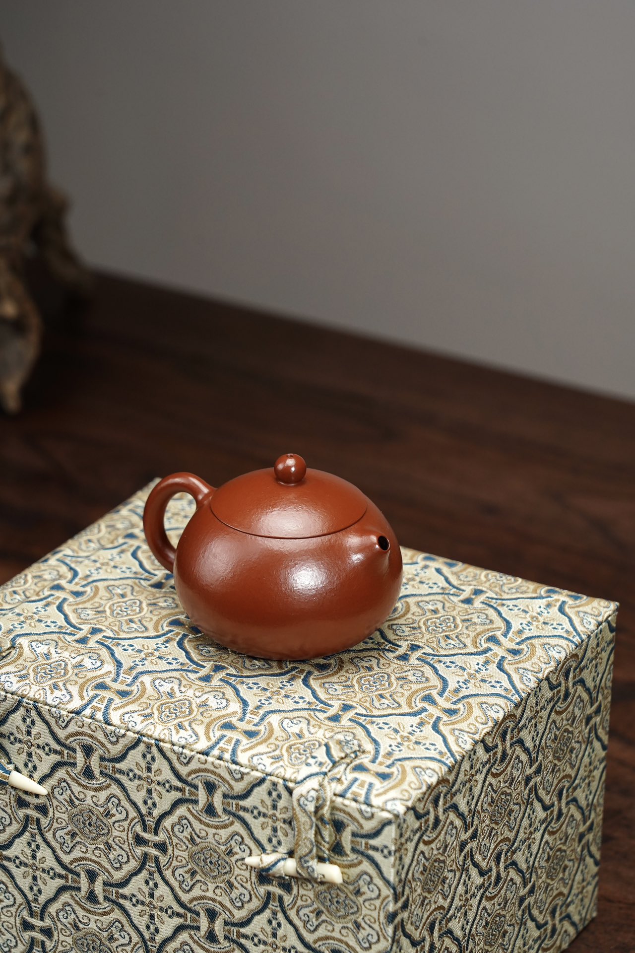 the "Xishi", Yixing Purple Clay (Zisha) Teapot, Handmade Kung Fu Teapot 130ml