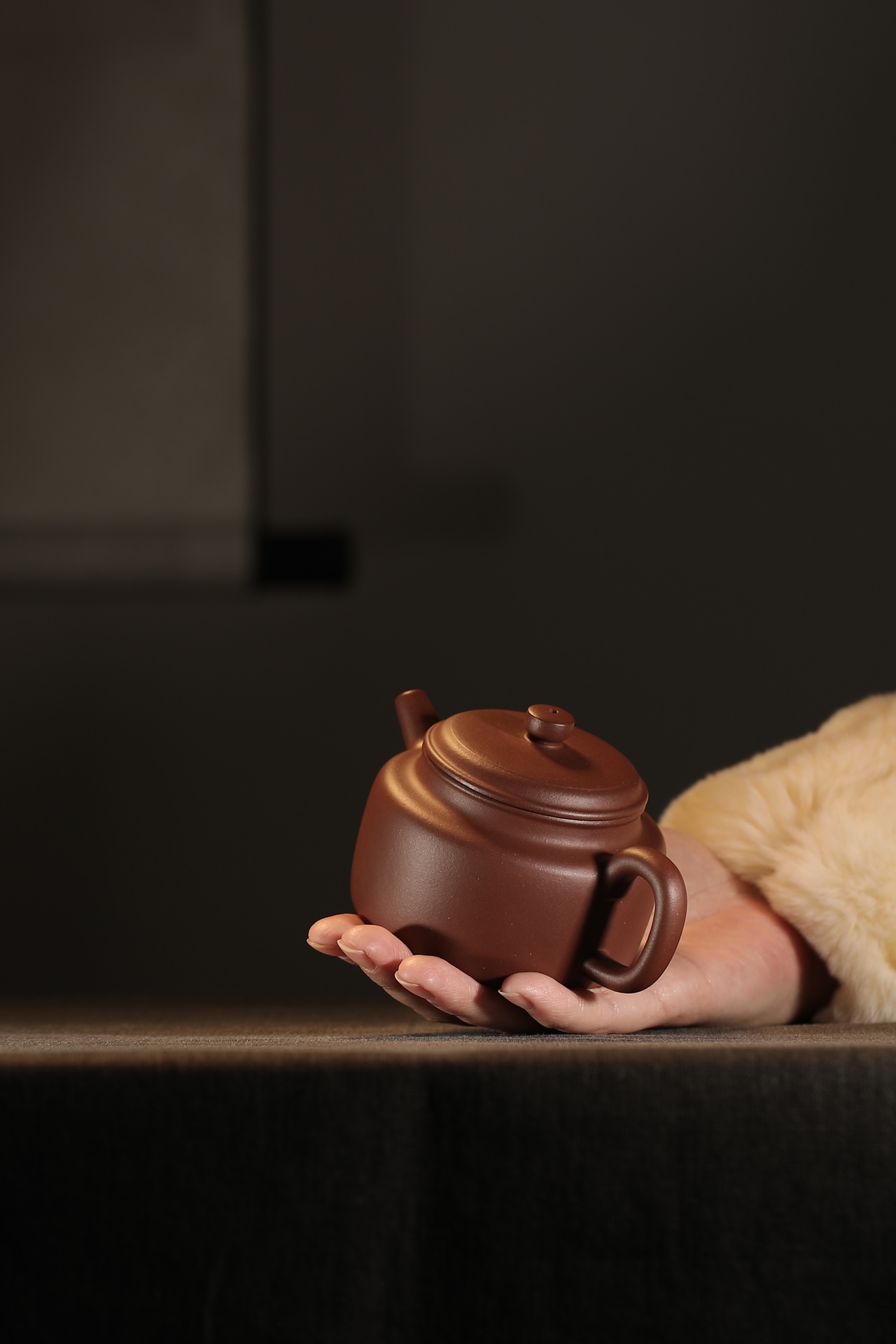 the "Clock of Virtue", Yixing Purple Clay (Zisha) Teapot, Handmade Kung Fu Teapot 200ml