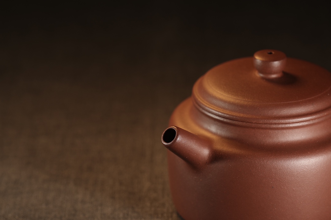 the "Clock of Virtue", Yixing Purple Clay (Zisha) Teapot, Handmade Kung Fu Teapot 200ml