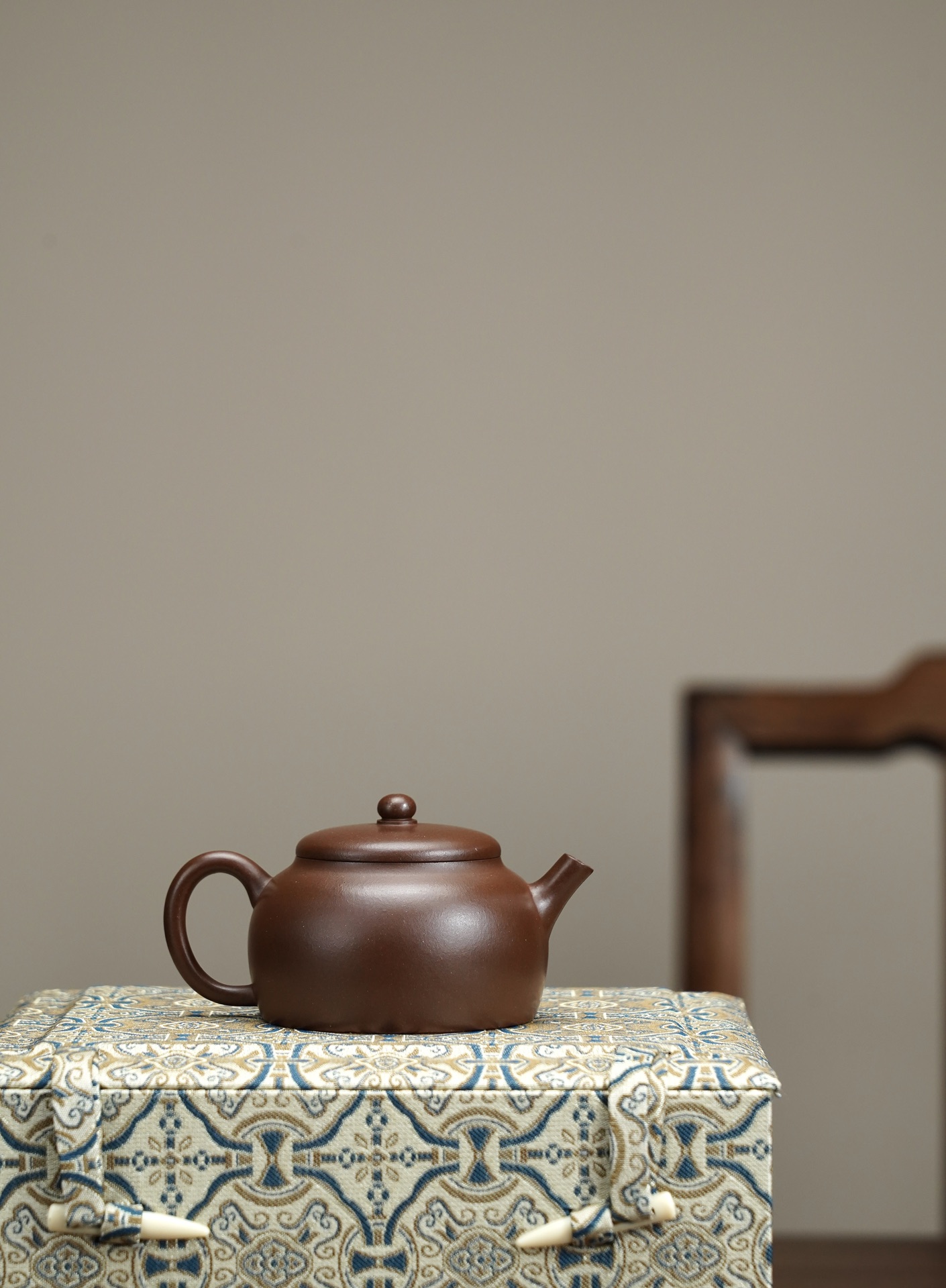  the "Zhuo Gu", Yixing Purple Clay (Zisha) Teapot, Handmade Kungfu Teapot 120ml