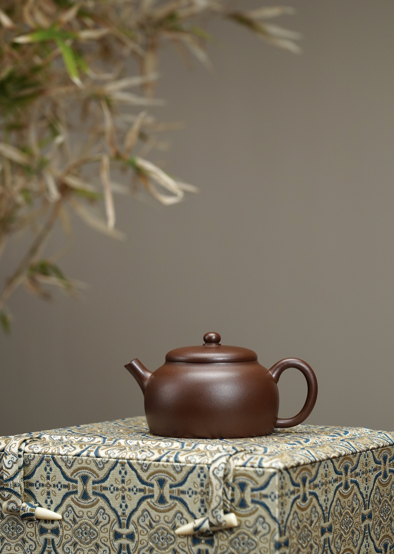  the "Zhuo Gu", Yixing Purple Clay (Zisha) Teapot, Handmade Kungfu Teapot 120ml