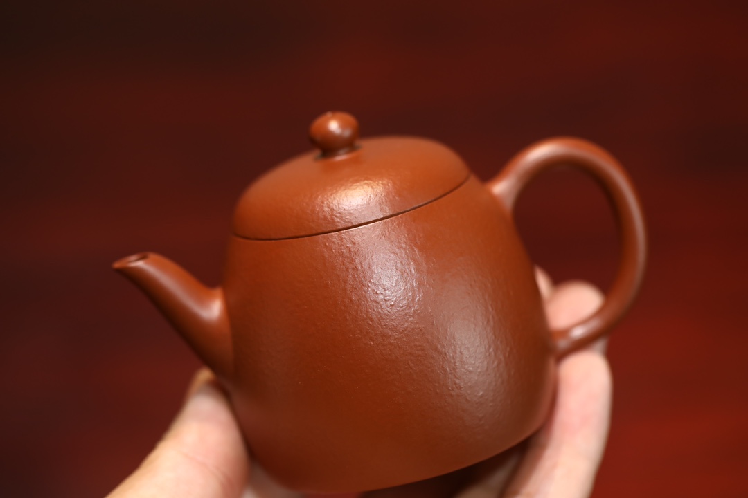 the "Unchained Heart", Yixing Purple Clay (Zisha) Teapot, Handmade Kung Fu Teapot 120ml