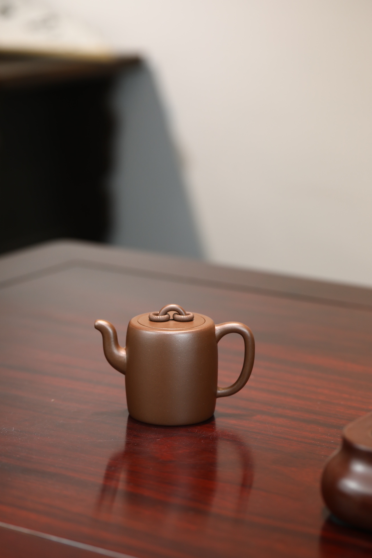 the "Dual Circle", Yixing Purple Clay (Zisha) Teapot 200ml, Handmade Kung Fu Teapot