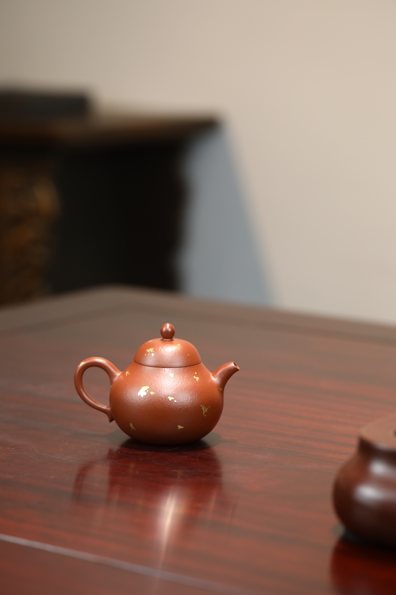 the "Tangli in Golden", Yixing Purple Clay (Zisha) Teapot, Handmade Kung Fu Teapot 120ml